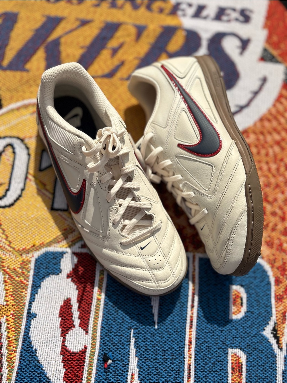 Nike men shoes gato soccer shoes size 9
ih4380-110
New never worn